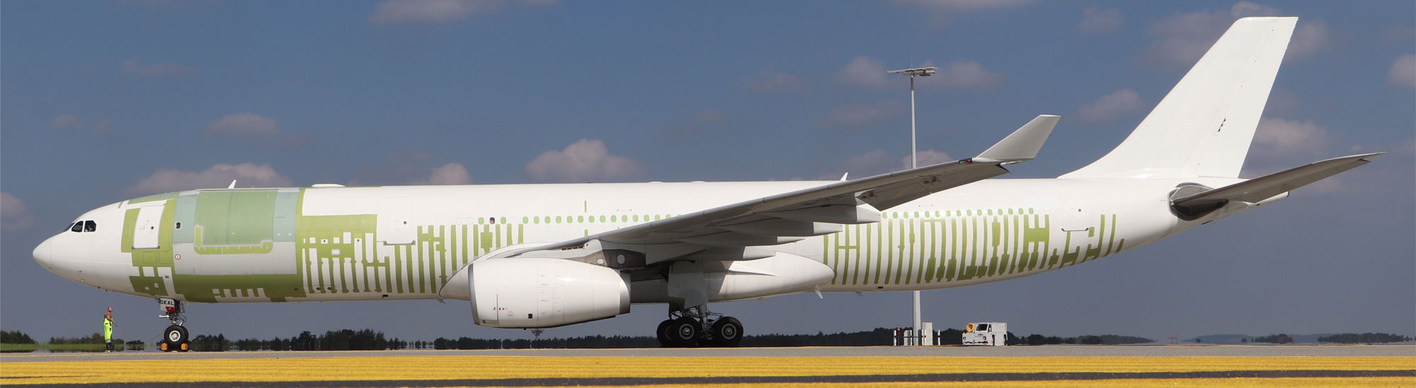 Airbus A330 passenger to freighter conversion