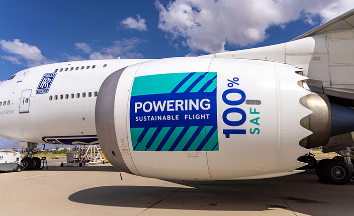 Flying testbed 100% SAF flight